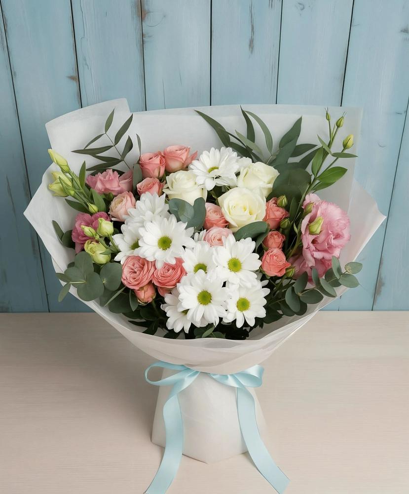 Букет цветов из: Розы, Лизиантусы и Хризантемы в Гвардейском