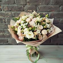 Букет цветов из:  Альстромерии, Розы и Хризантемы в Гвардейском