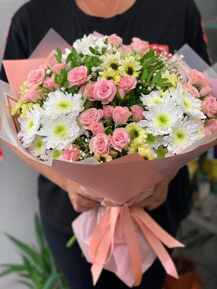 Букет цветов из: Розы и Хризантемы в Гвардейском