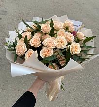 Букет Кремовые розы Латте в Гвардейском