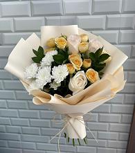 Букет цветов из:  Розы и Хризантемы #REPLACE_PRED# Гвардейском