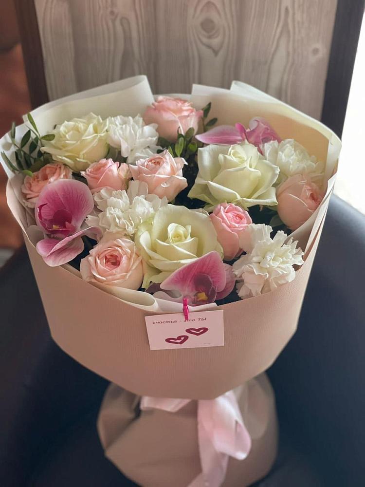 Букет цветов из: Орхидеи, Розы и Гвоздики в Гвардейском