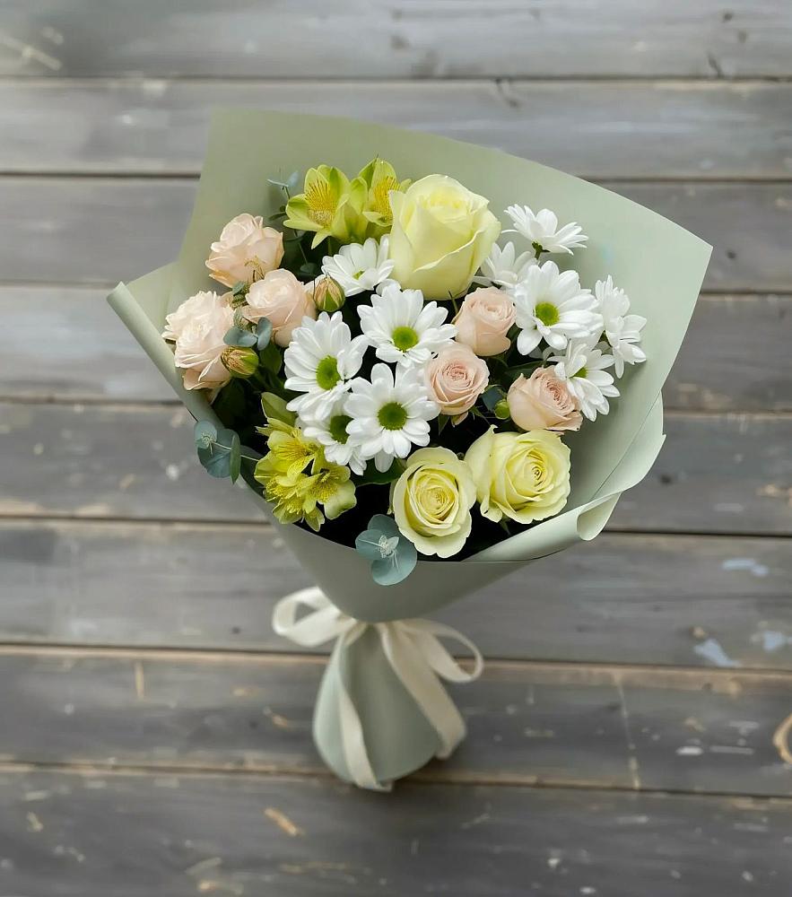 Букет цветов из: Альстромерии, Розы и Хризантемы в Гвардейском