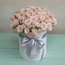 Цветочная композиция из Розы в шляпной коробке в Гвардейском