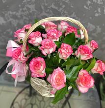 Цветочная композиция из Розы в корзине #REPLACE_PRED# Гвардейском
