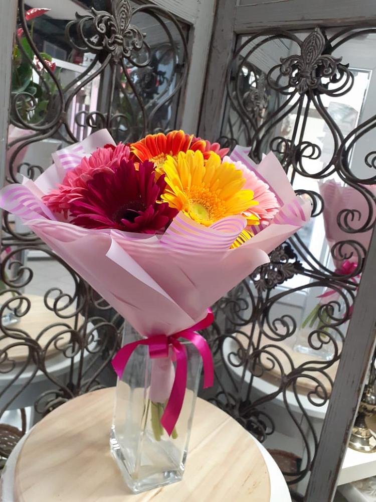 Букет цветов из: Герберы в Гвардейском