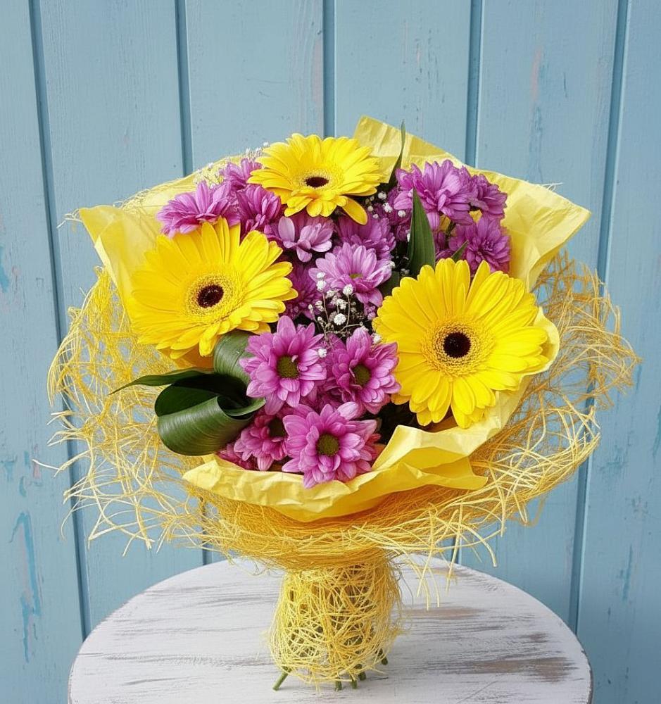 Букет цветов из: Хризантемы и Герберы в Гвардейском