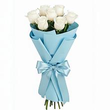 Букет 7 белых роз Проуд в Гвардейском