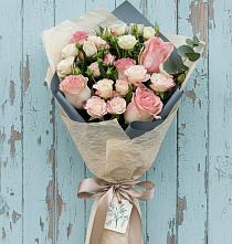 Букет цветов из:  Розы #REPLACE_PRED# Гвардейском