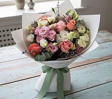 Букет цветов из:  Розы, Лизиантусы и Гвоздики в Гвардейском