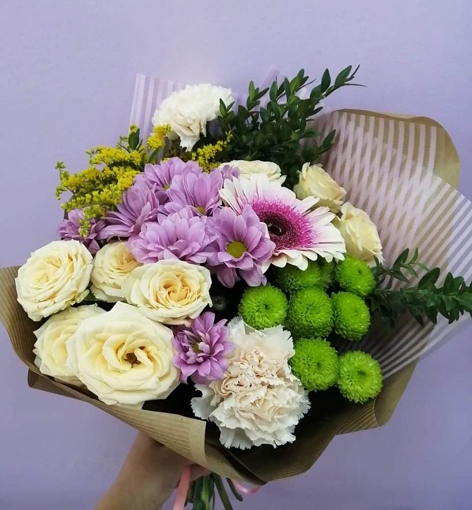 Букет цветов из: Хризантемы, Розы, Гвоздики и Герберы в Гвардейском