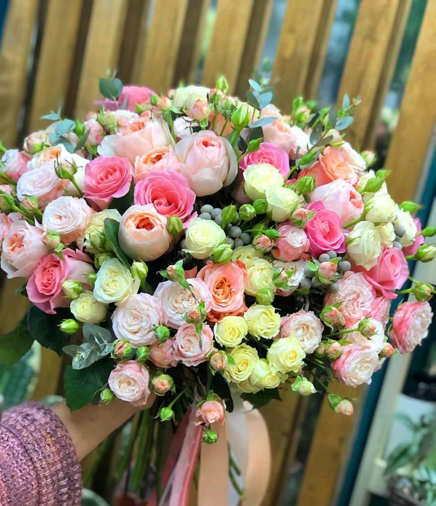 Букет цветов из: Розы в Гвардейском