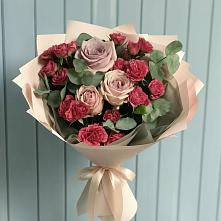 Букет цветов из:  Гвоздики и Розы в Гвардейском