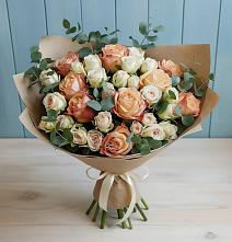 Букет цветов из:  Альстромерии и Розы в Гвардейском