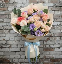 Букет цветов из:  Розы, Лизиантусы и Гвоздики в Гвардейском